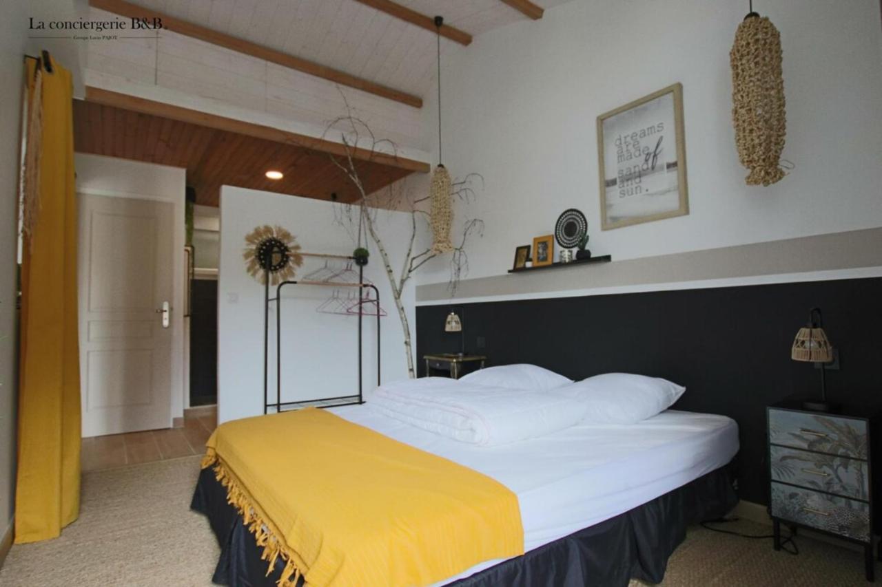 House On The Island Of Oleron Near The Cotiniere Villa Saint-Pierre-d'Oleron Exteriör bild